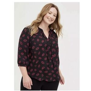 Torrid Black Lips Georgette Bow Tie Neck Pullover Blouse Size 2X